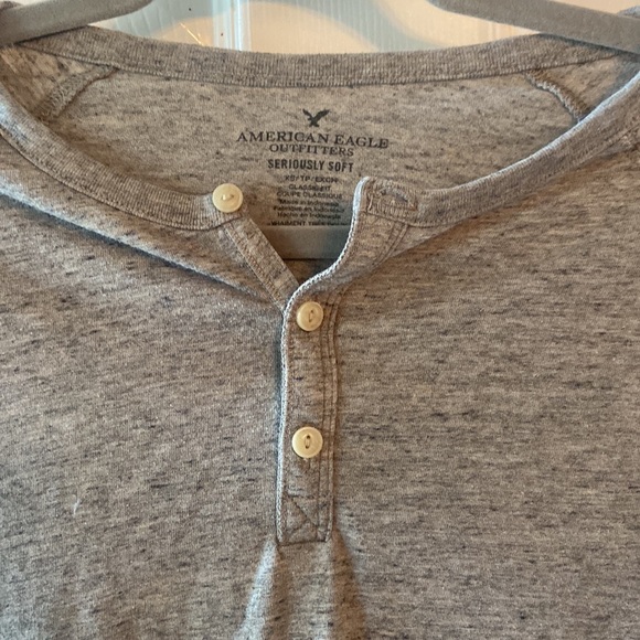 American eagle light weight grey tshirt - Picture 3 of 5